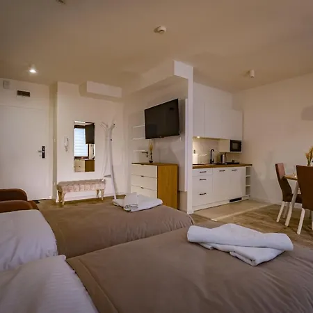 Aparthotel Walcz アパートホテル 3*